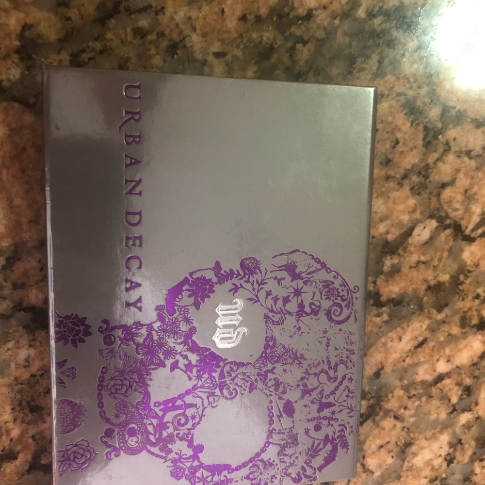 Urban decay eyeshadow palette - Picture 6 of 8